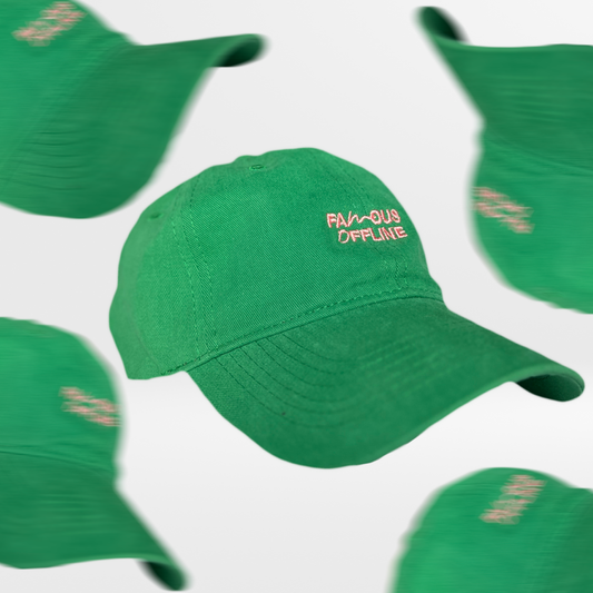 Gorra “Famous Offline” - Pantone 354 C